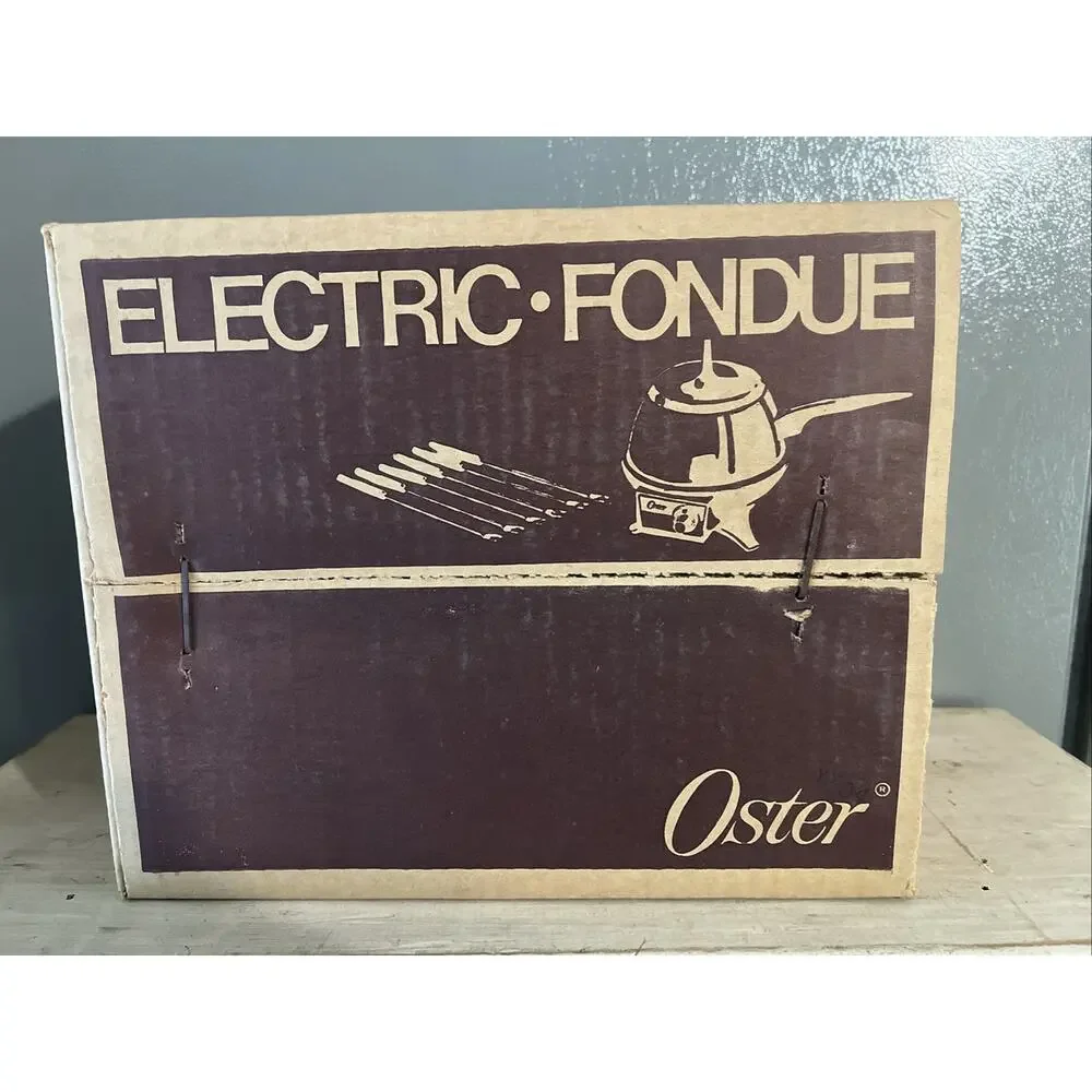 Vintage Oster Electric Fondue set, Model 691, in a 